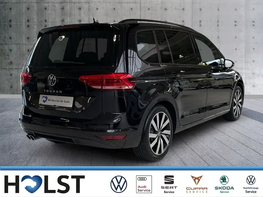 Gebraucht VW Touran Highline 150 PS (110 kW) 2025 Schwarz Van / Kleinbus