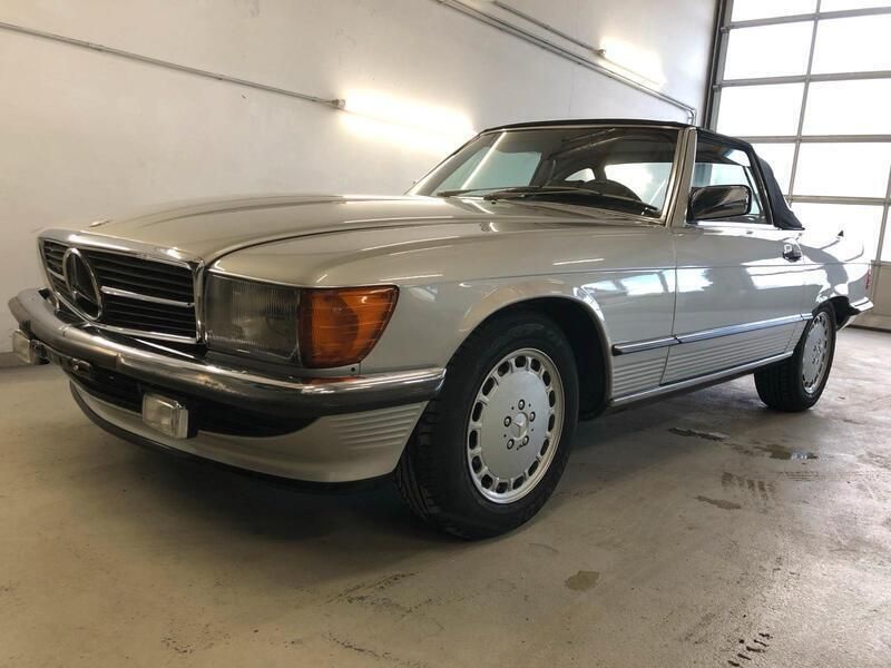 Silber Gebraucht 1987 Mercedes 560 Cabrio | 24.500 € - Bild 1/4