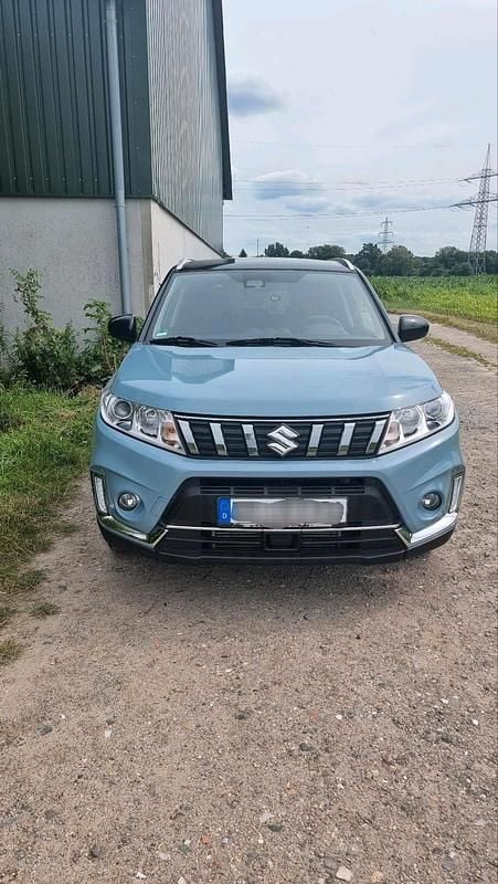 Blau Gebraucht 2019 Suzuki Vitara SUV | 17.250 € (Fairer Preis) - Bild 1/4