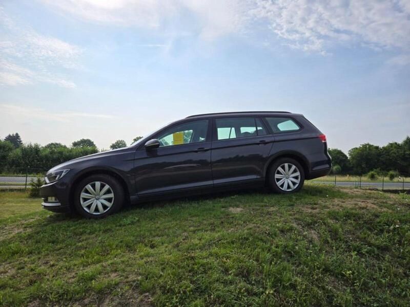Grau Gebraucht 2015 VW Passat Kombi | 12.950 € (Superpreis) - Bild 1/4