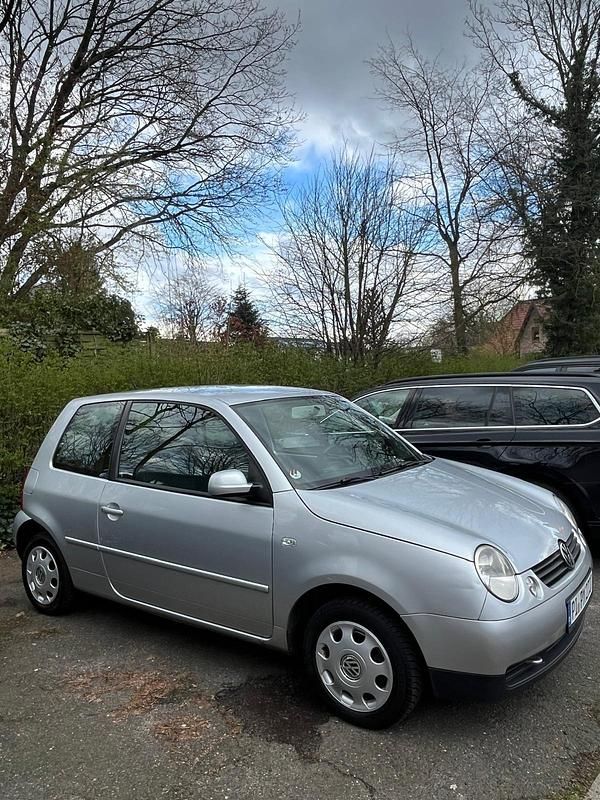 Silber Gebraucht 2003 VW Lupo Kleinwagen | 550 € (Guter Preis) - Bild 1/4
