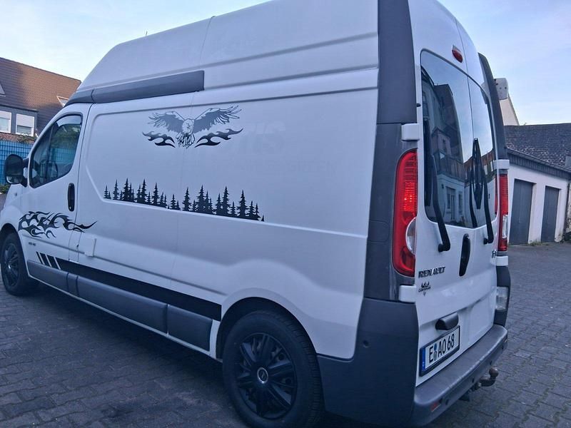 Gebraucht Renault Trafic 114 PS (83 kW) 2013 Weiß Van / Kleinbus