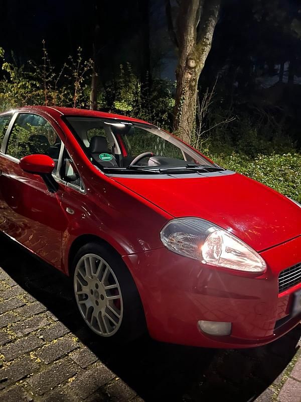 Gebraucht Fiat Punto 77 PS (56 kW) 2006 Rot Kleinwagen