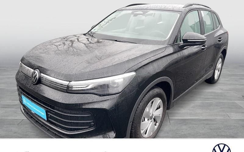 Gebraucht VW Tiguan 150 PS (110 kW) 2025 Schwarz SUV
