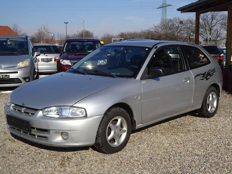 Gebraucht Mitsubishi Colt 103 PS (75 kW) 2003 Silber Kleinwagen