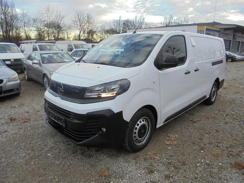 Weiß Gebraucht 2025 Opel Vivaro Van / Kleinbus | 27.350 € (Fairer Preis) - Bild 1/4