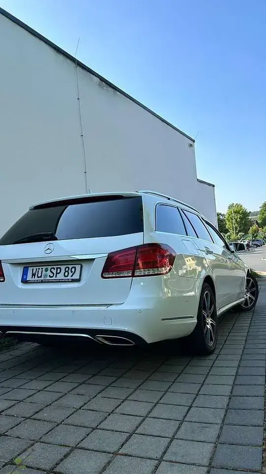 Gebraucht Mercedes E220 Avantgarde 170 PS (125 kW) 2013 Kombi