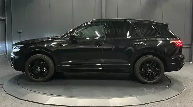 Gebraucht VW Touareg Style 286 PS (210 kW) 2022 Deep black perleffekt SUV