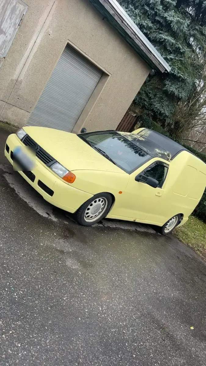 Gebraucht VW Caddy 64 PS (47 kW) 2003 Gelb Van / Kleinbus