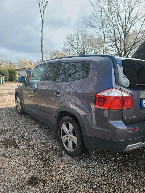 Gebraucht Chevrolet Orlando 163 PS (119 kW) 2013 Grau Van / Kleinbus
