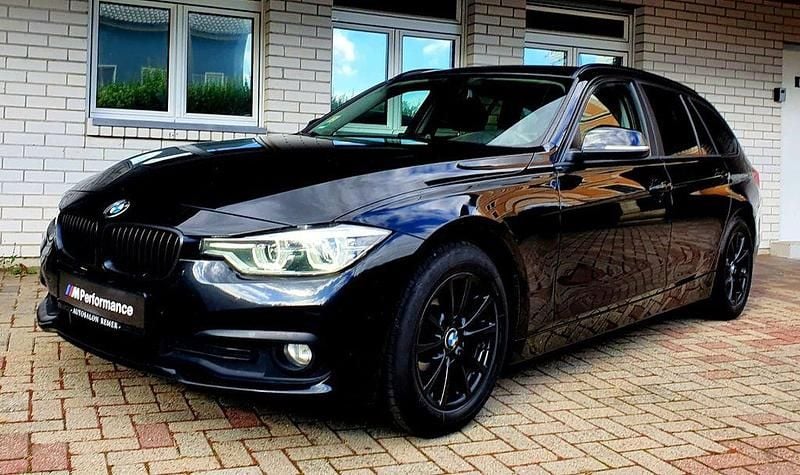 Schwarz Gebraucht 2016 BMW 318 Advantage Limousine | 8.499 € (Superpreis) - Bild 1/4