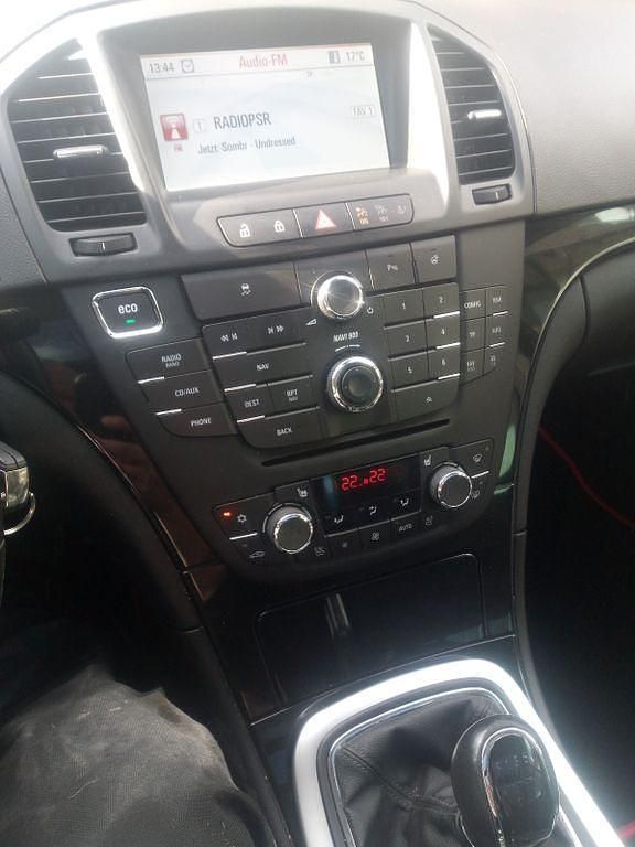 Second-hand Opel Insignia 194 CP (142 kW) 2013 Negru Break