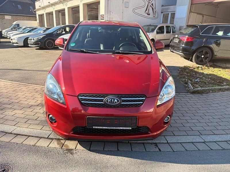 Gebraucht Kia ProCeed Sport 143 PS (105 kW) 2009 Rot Kleinwagen