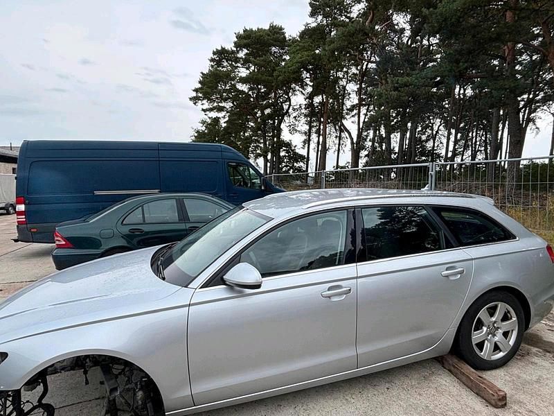 Silber Gebraucht 2014 Audi A6 Kombi | 7.999 € - Bild 1/4