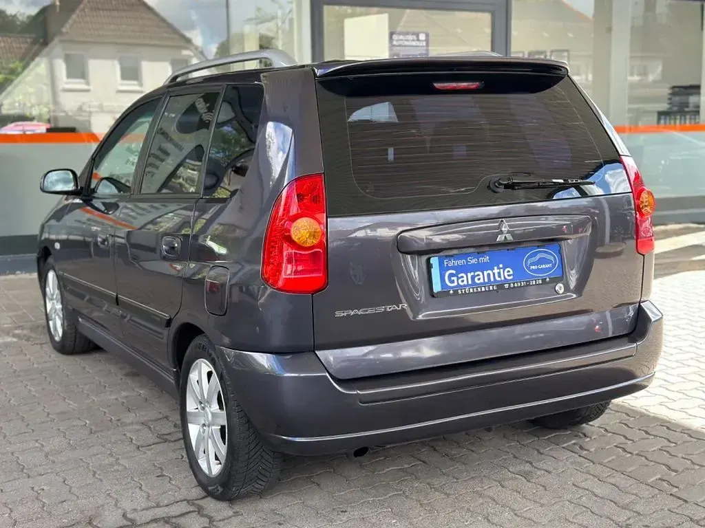 Gebraucht Mitsubishi Space Star Intense 98 PS (72 kW) 2005 Grau Van / Kleinbus