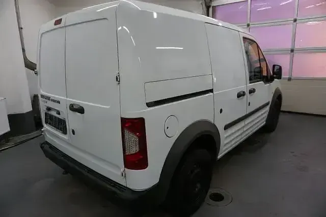 Używany Ford Transit Connect 75 KM (55 kW) 2013 Biały Minivan