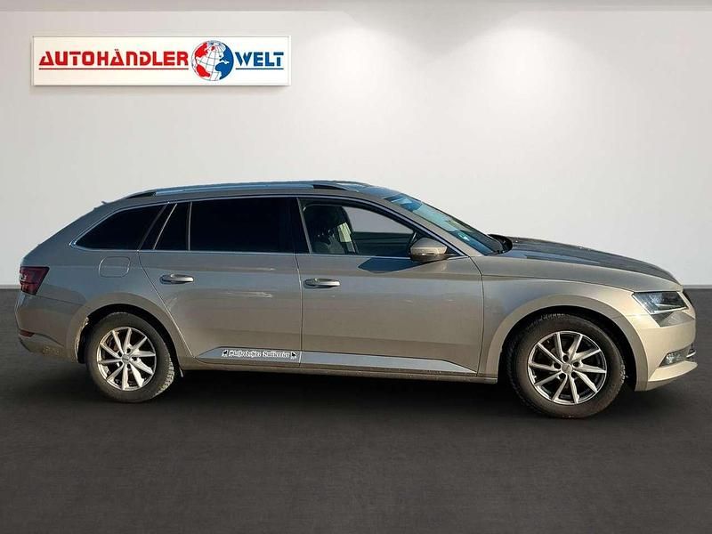 Gebraucht Skoda Superb Style 190 PS (139 kW) 2016 Beige Kombi