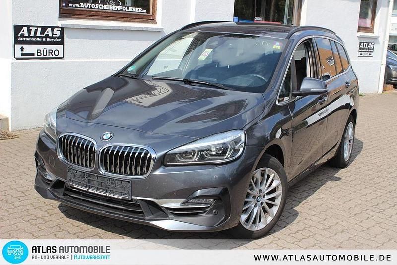 Grau Gebraucht 2022 BMW 220 Gran Tourer Luxury Line Van / Kleinbus | 24.690 € (Etwas zu teuer) - Bild 1/4