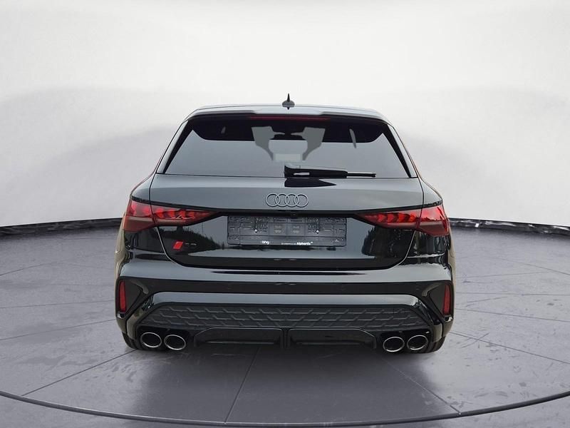 Neu Audi S3 Advanced 333 PS (244 kW) 2025 Schwarz Limousine
