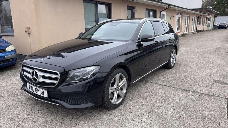 Gebraucht Mercedes E350 258 PS (189 kW) 2017 Schwarz Kombi