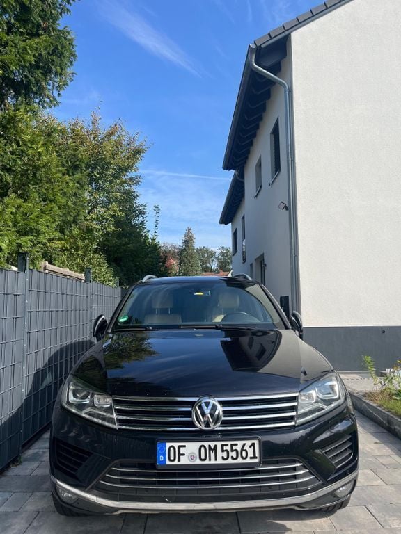 Schwarz Gebraucht 2015 VW Touareg SUV | 14.999 € (Guter Preis) - Bild 1/4