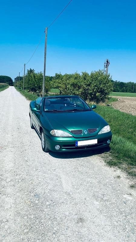 Grün Gebraucht 1999 Renault Mégane Cabriolet Cabrio | 900 € (Fairer Preis) - Bild 1/4