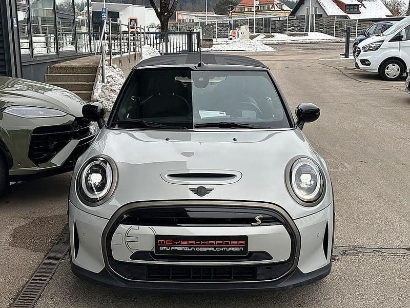 Gebraucht Mini Cooper SE Cabriolet 135 kW (184 PS) 2023 Weiß Cabrio