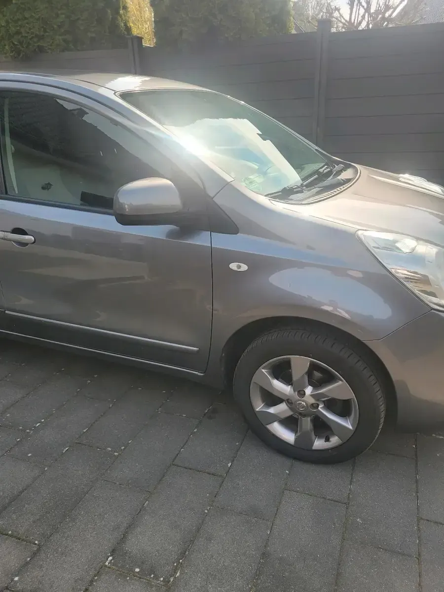 Usata Nissan Note 110 CV (80 kW) 2010 Grigio Utilitaria