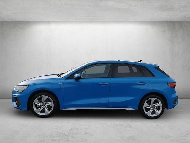 Gebraucht Audi A3 Sportback e-tron S-Line 204 PS (150 kW) 2023 Turboblau Kleinwagen