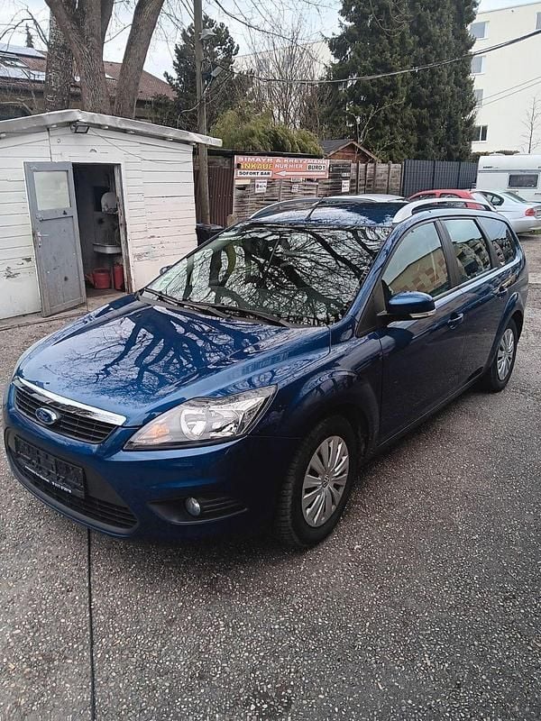 Gebraucht Ford Focus Sport 125 PS (91 kW) 2010 Blau Kombi