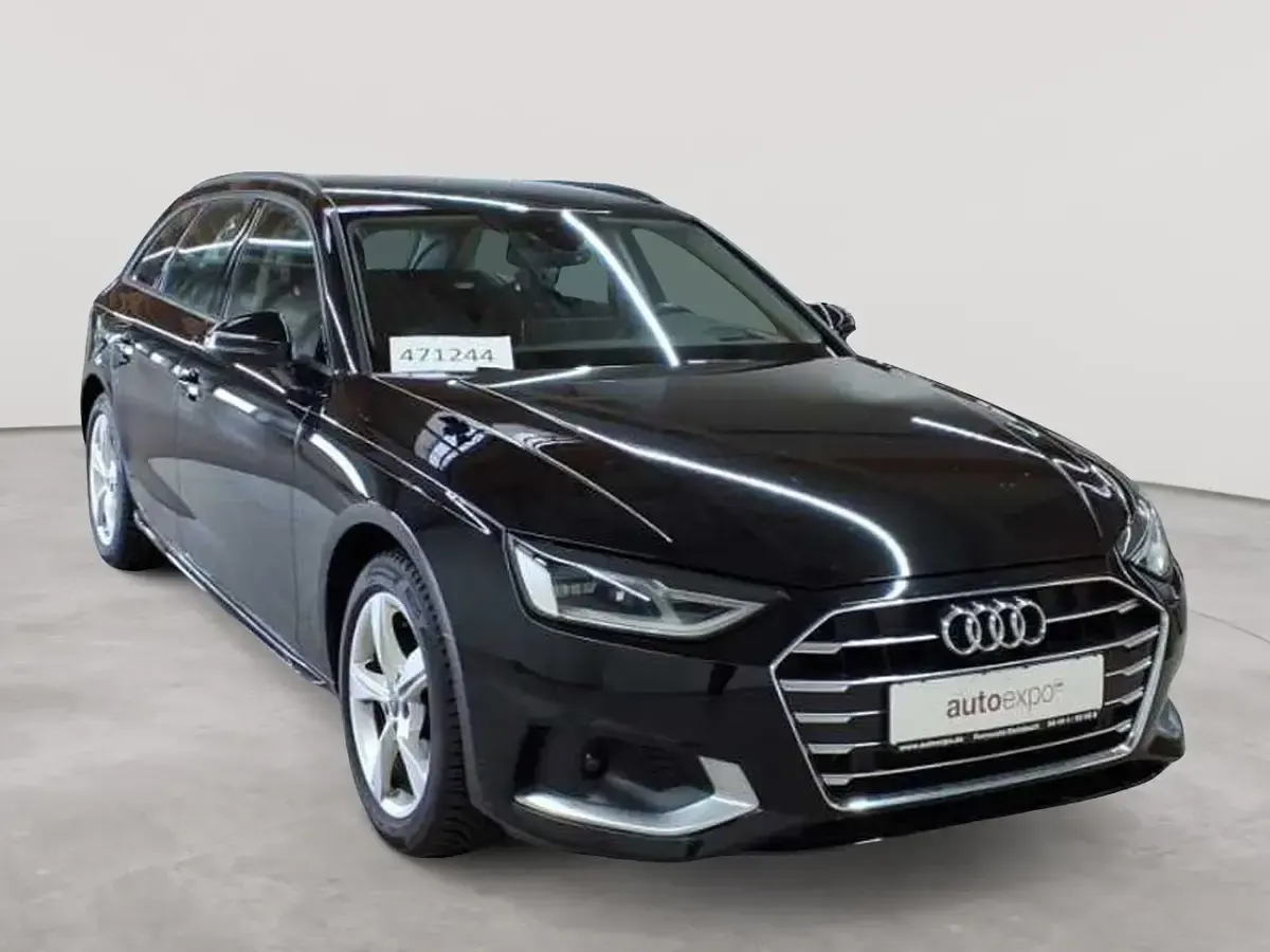 Gebraucht Audi A4 Advanced 163 PS (119 kW) 2023 Kombi