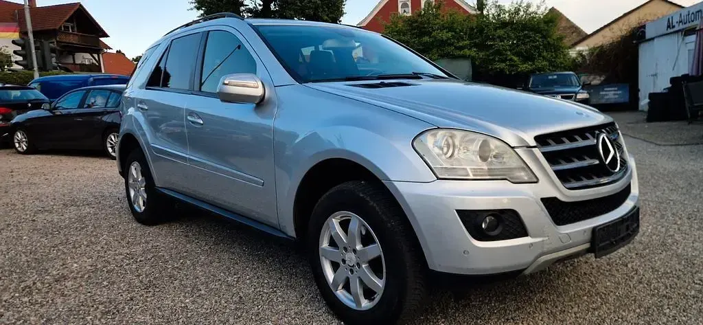 Gebraucht Mercedes ML280 190 PS (139 kW) 2008 Silber SUV