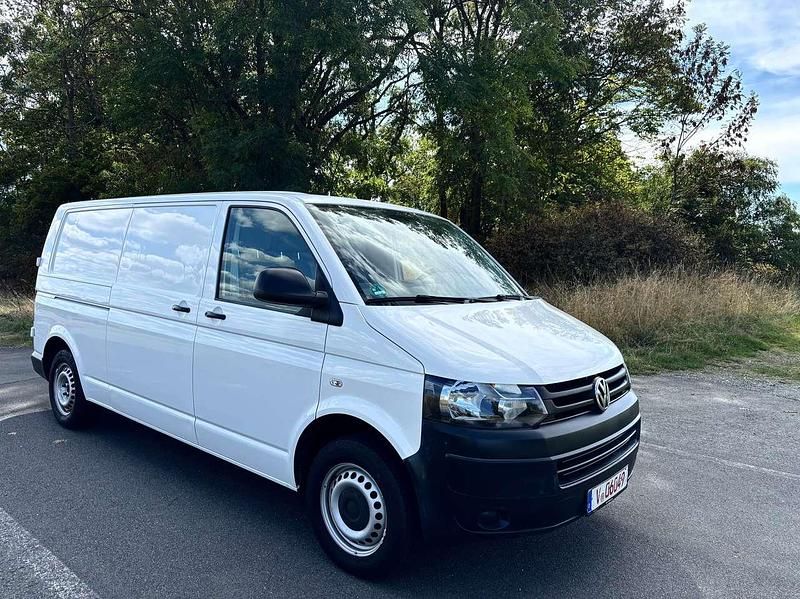 Weiß Gebraucht 2015 VW T5 Van | 18.900 € (Guter Preis) - Bild 1/4