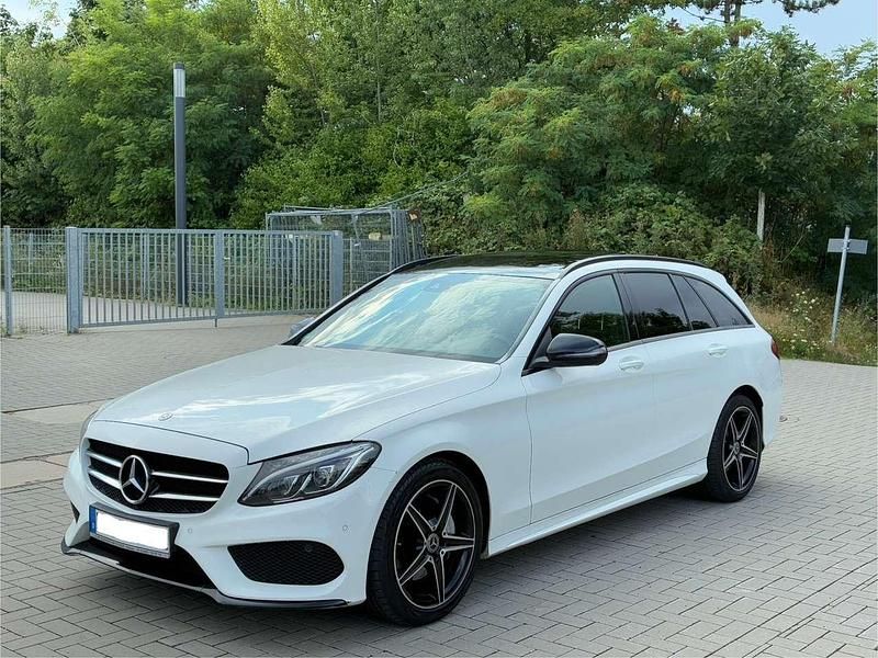 Weiß Gebraucht 2018 Mercedes C200 Sport Kombi | 15.500 € (Fairer Preis) - Bild 1/4
