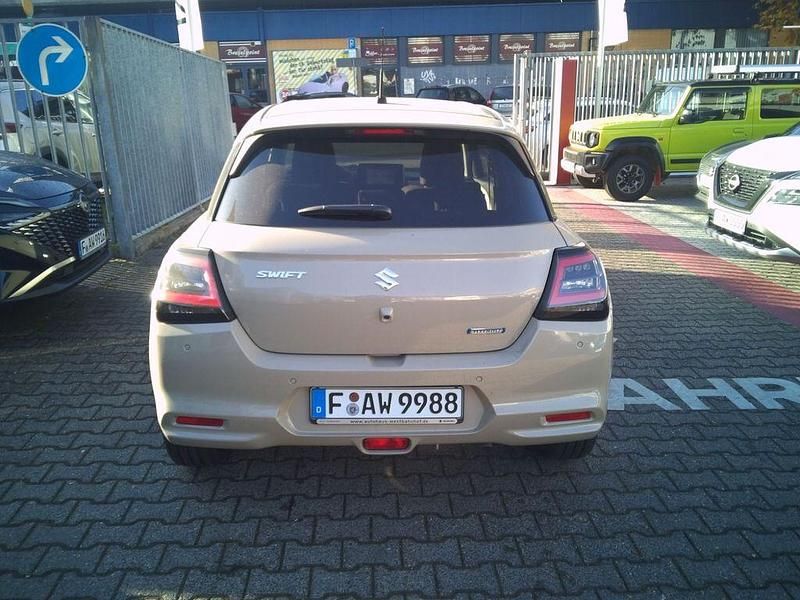 Gebraucht Suzuki Swift Comfort 83 PS (61 kW) 2023 Beige Kleinwagen