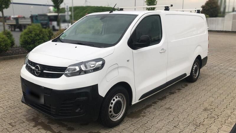 Weiß Gebraucht 2022 Opel Vivaro-e Combi Edition Van | 18.000 € (Superpreis) - Bild 1/4