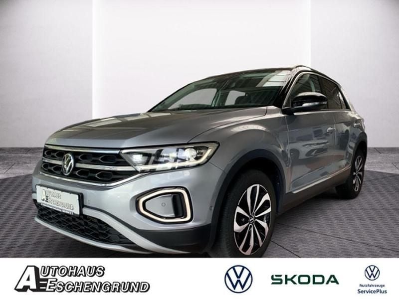 Pyrit silber metallic schwarz (metallic) Gebraucht 2023 VW T-Roc Style SUV | 27.690 € (Fairer Preis) - Bild 1/4