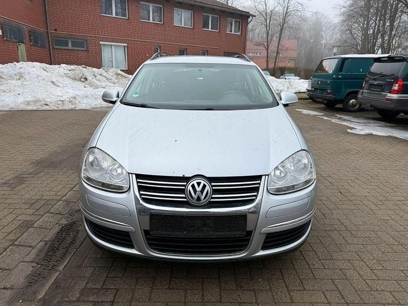 Gebraucht VW Golf V Trendline 105 PS (77 kW) 2009 Silber Kombi