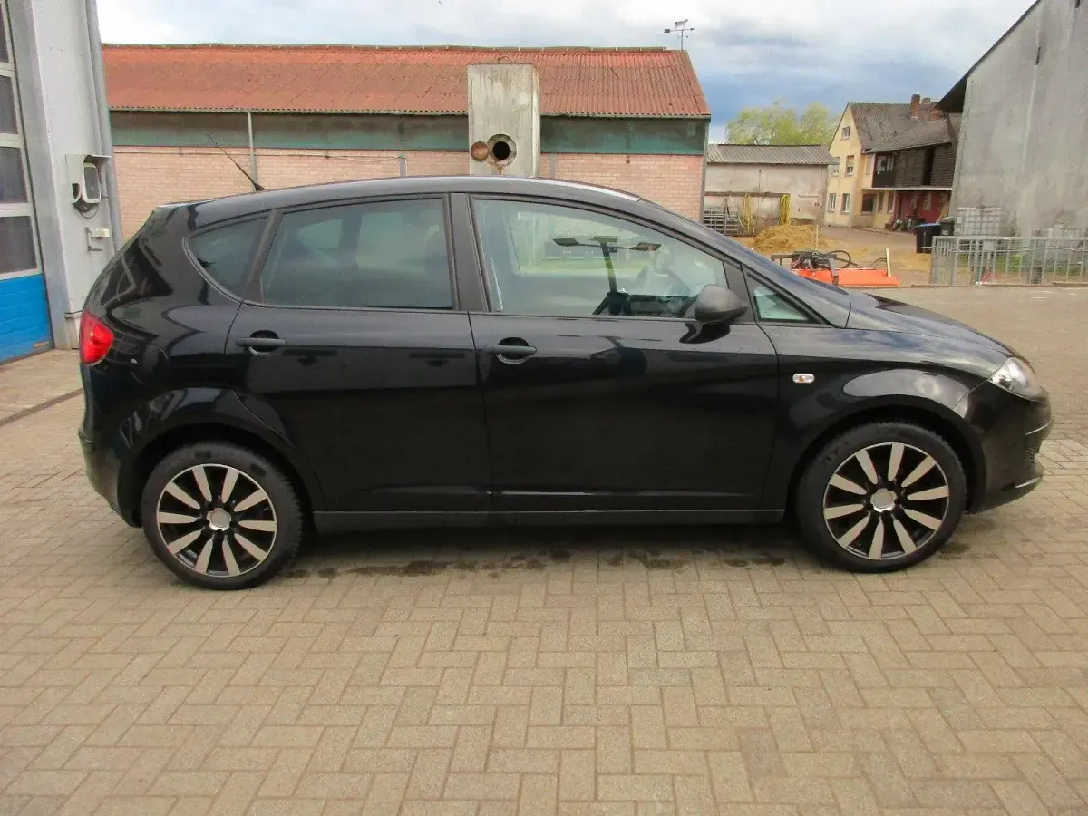 Gebraucht Seat Altea 102 PS (75 kW) 2009 Schwarz Van / Kleinbus