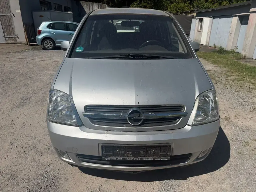 Second-hand Opel Meriva 101 CP (74 kW) 2004 Argintiu Monovolum