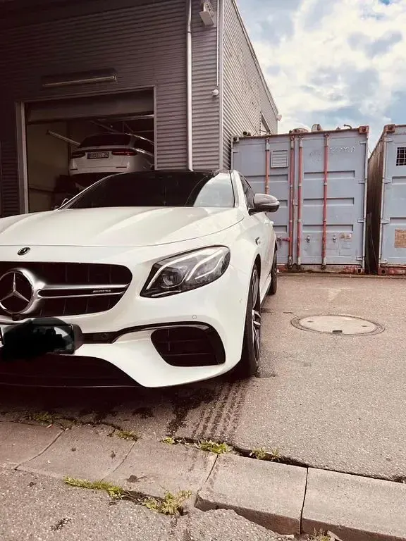 Gebraucht Mercedes E63S AMG AMG 612 PS (450 kW) 2018 Weiß Limousine