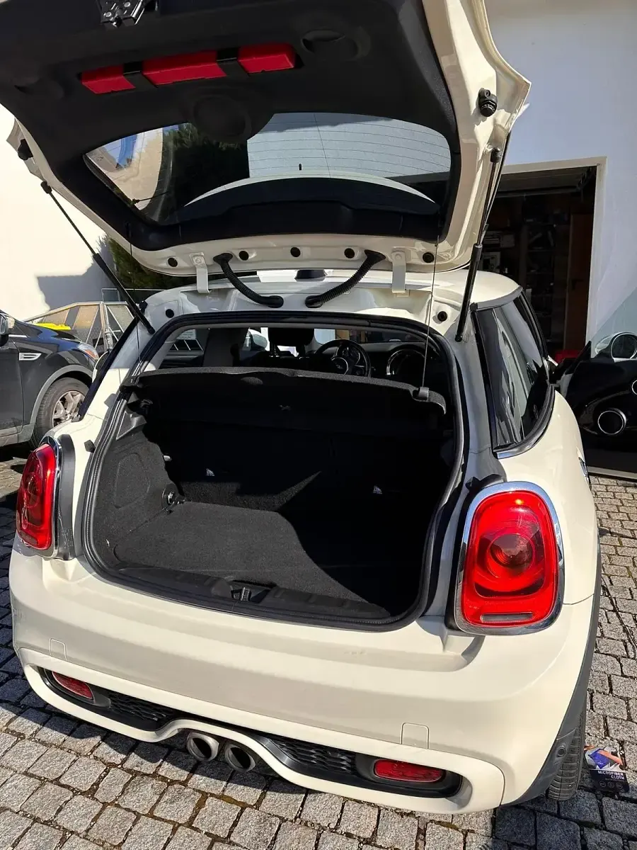 Używany Mini Cooper S 192 KM (141 kW) 2017 Beżowy Hatchback