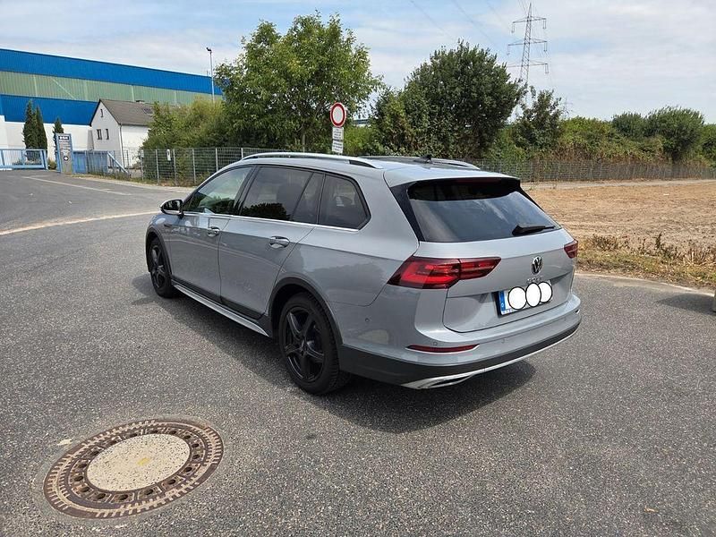 Gebraucht VW Golf Alltrack 200 PS (147 kW) 2021 Grau Kombi