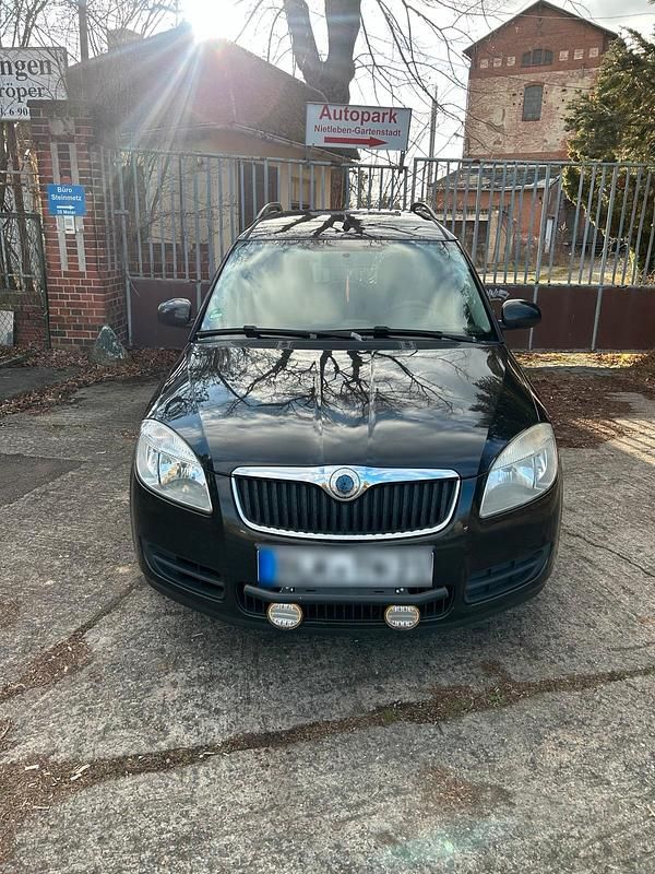 Gebraucht Skoda Roomster 105 PS (77 kW) 2010 Van / Kleinbus