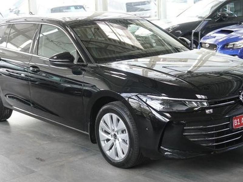 Gebraucht VW Passat 193 PS (141 kW) 2024 Schwarz Kombi