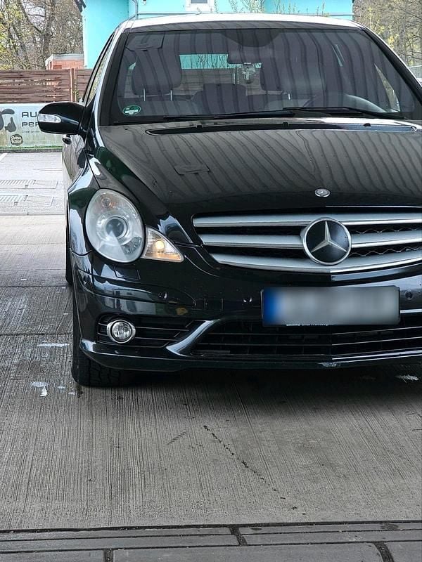 Gebraucht Mercedes R320 224 PS (164 kW) 2009 Schwarz Van / Kleinbus