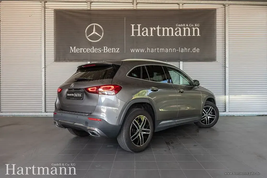 Gebraucht Mercedes GLA180 Progressive 116 PS (85 kW) 2021 Mountaingrau SUV