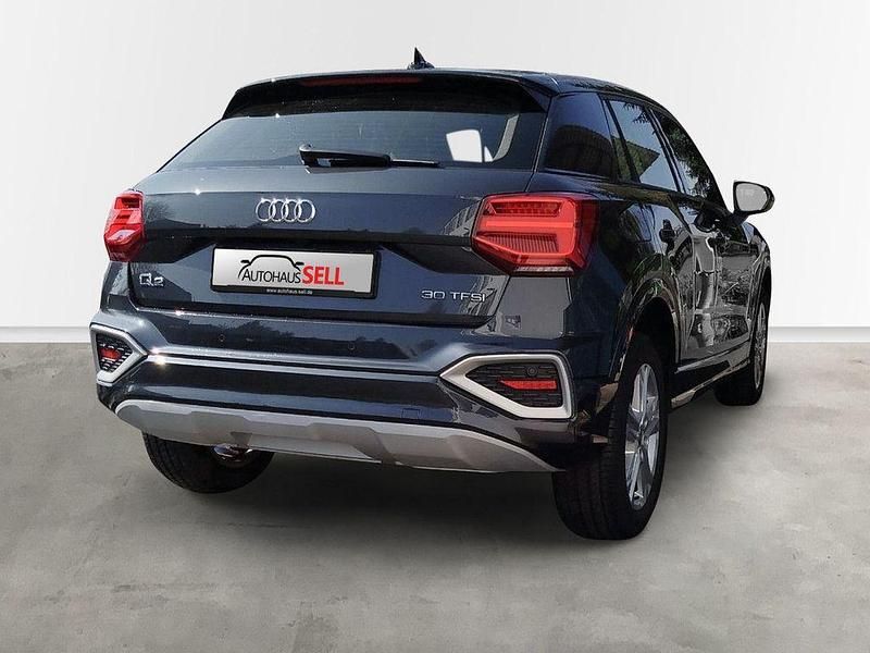 Gebraucht Audi Q2 Advanced Plus 110 PS (80 kW) 2023 Grau SUV