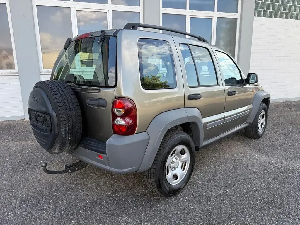 Gebraucht Jeep Cherokee 147 PS (108 kW) 2005 Gold SUV