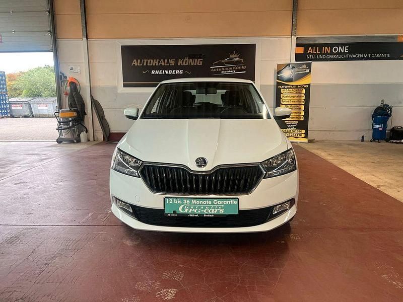 Weiß Gebraucht 2019 Skoda Fabia Cool Plus Limousine | 9.999 € (Guter Preis) - Bild 1/4